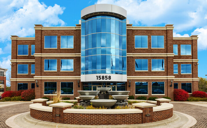 Pictures of Office property located at 15858 W Dodge Rd, Omaha, NE 68118 for lease - image #1