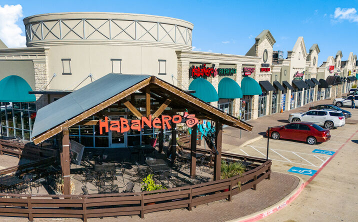 Pictures of Retail, Office, Restaurant property located at 5601 Basswood Blvd, Fort Worth, TX 76137 for lease - image #1