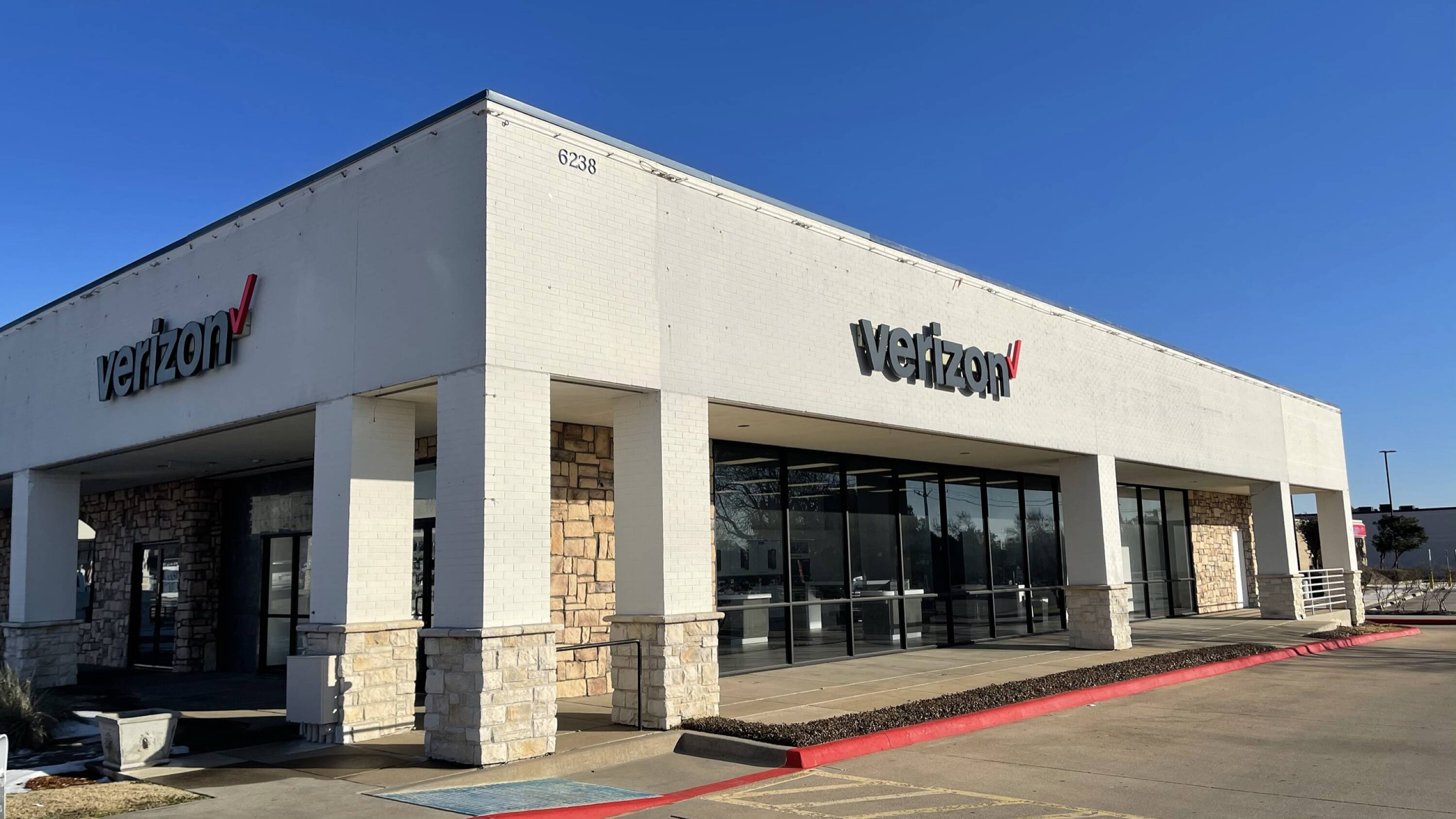 6238 Rufe Snow Dr, Fort Worth, TX 76148