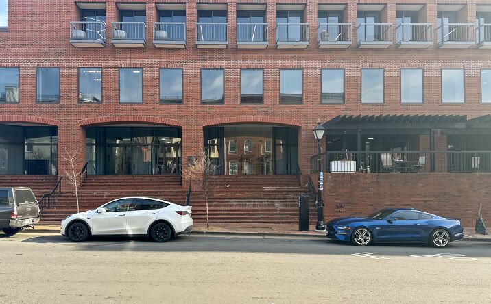 Pictures of Office property located at 211 N Union St, Alexandria, VA 22314 for lease - image #1