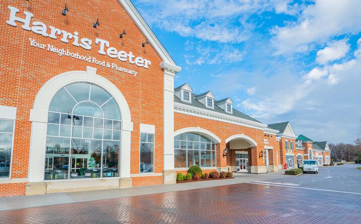 Pictures of Retail, Office, Restaurant property located at 2476 Nimmo Pkwy, Virginia Beach, VA 23456 for lease - image #1