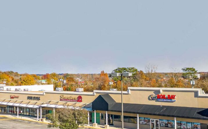 Pictures of Retail property located at 1829-1865 Southpark Blvd, Colonial Heights, VA 23834 for lease - image #1