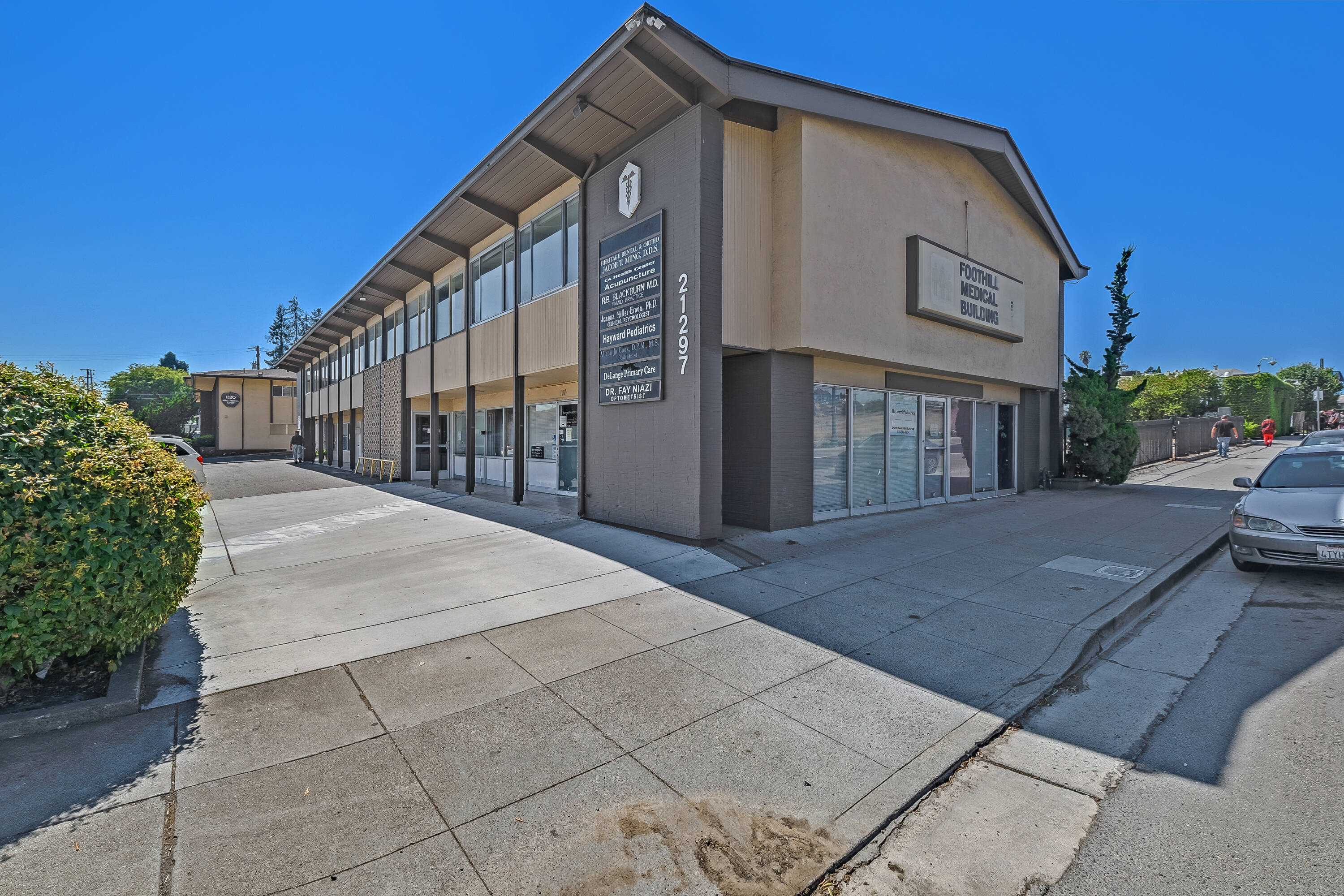 21297 Foothill Blvd, Hayward, CA 94541