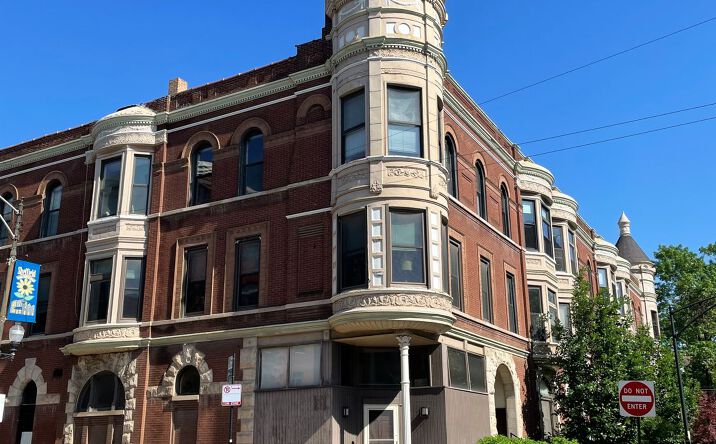 Pictures of Retail property located at 2000 N Clifton Ave, Chicago, IL 60614 for lease - image #1