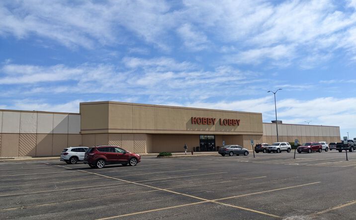 Pictures of Retail, Office property located at 2102 N Neil St, Champaign, IL 61820 for lease - image #1