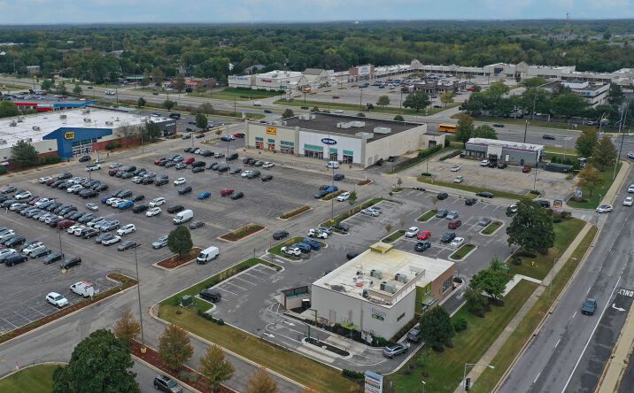 Pictures of Retail property located at 7401 Lemont Rd, Downers Grove, IL 60516 for lease - image #1