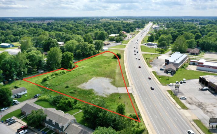 Pictures of Retail, Office, Land property located at 352 E US Hwy 60, Republic, MO 65738 for lease - image #1