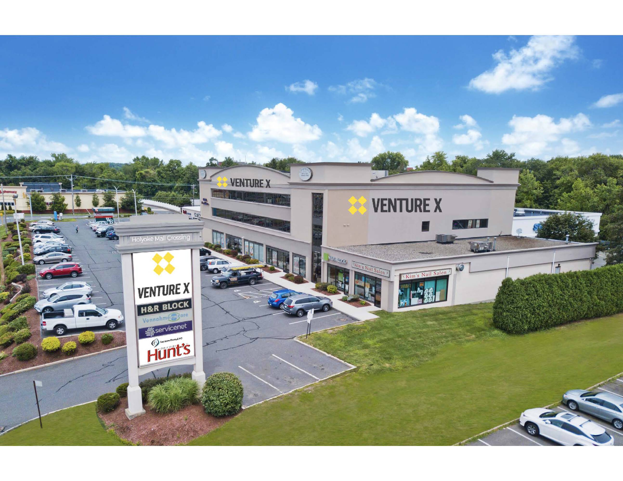 98 Lower Westfield Rd, Holyoke, MA 01040