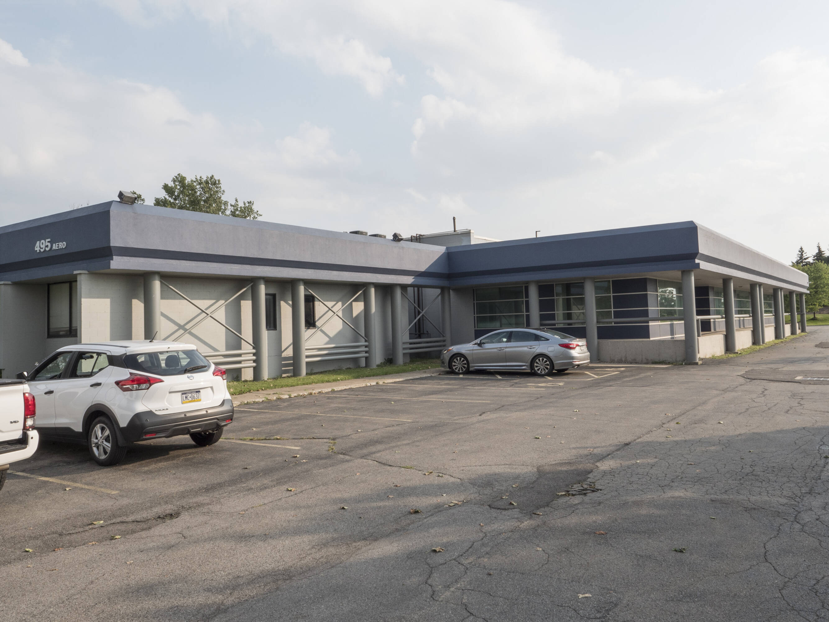 495 Aero Drive, Cheektowaga, NY USA, Buffalo, NY 14225