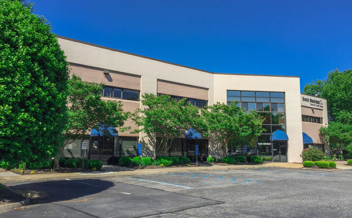 Pictures of Office property located at 4164 Virginia Beach Blvd, Virginia Beach, VA 23452 for lease - image #1