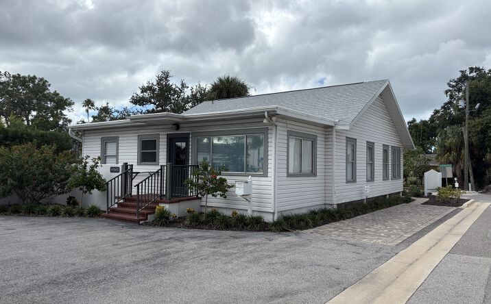 Pictures of Office property located at 535 Lafayette Ct, Sarasota, FL 34236 for lease - image #1