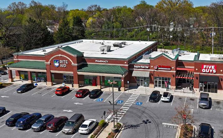 Pictures of Retail property located at 6300 York Rd, Baltimore, MD 21212 for lease - image #1