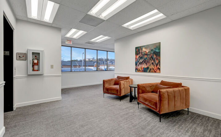 Pictures of Office property located at 133 Holiday Ct, Franklin, TN 37067 for lease - image #1