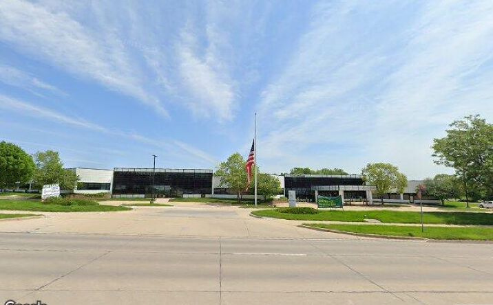 Pictures of Office, Industrial property located at 4093-4121 NW Urbandale Dr, Urbandale, IA 50322 for lease - image #1