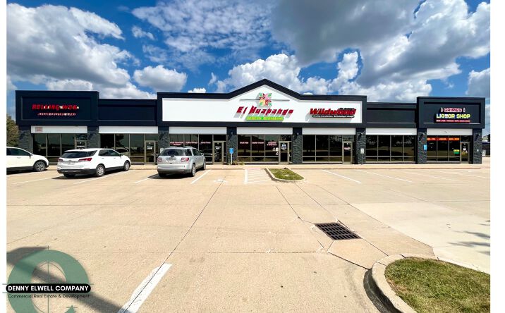 Pictures of Retail, Restaurant property located at 3600 SE Crossroads Dr, Grimes, IA 50111 for lease - image #1