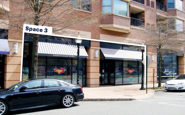 Pictures of Retail, Restaurant property located at 40 Riverwalk Place, West New York, NJ 07093 for lease - image #1