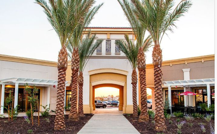 Pictures of Retail property located at Shaw & Leonard Ave, Clovis, CA 93619 for lease - image #1