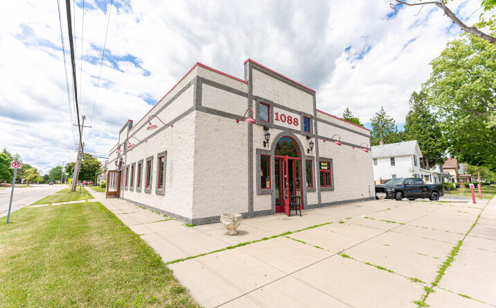 319 N Mission St, Mount Pleasant, MI 48858 - Restaurant Space for Lease