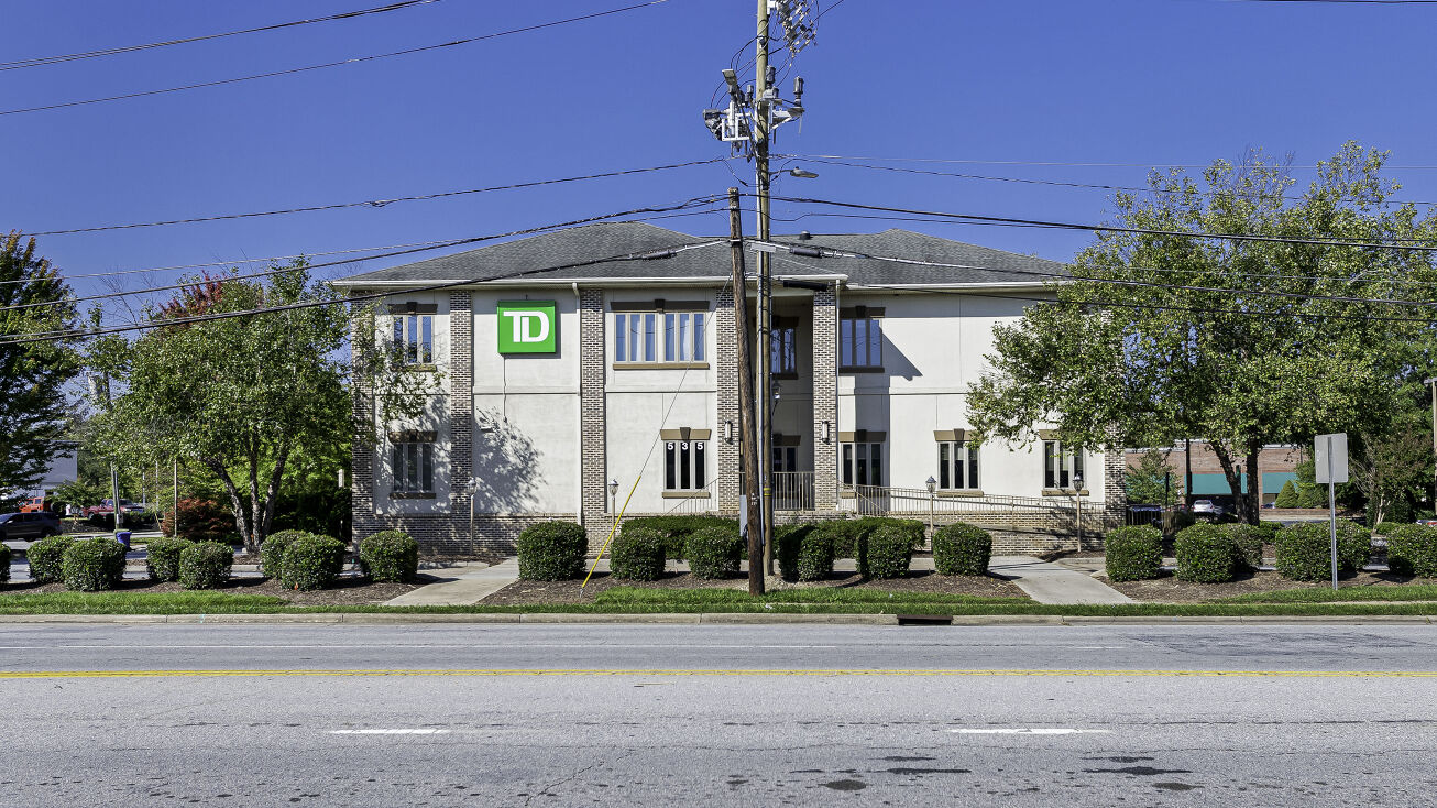 535 Greenville Hwy, Hendersonville, NC 28792 Office Space for Lease