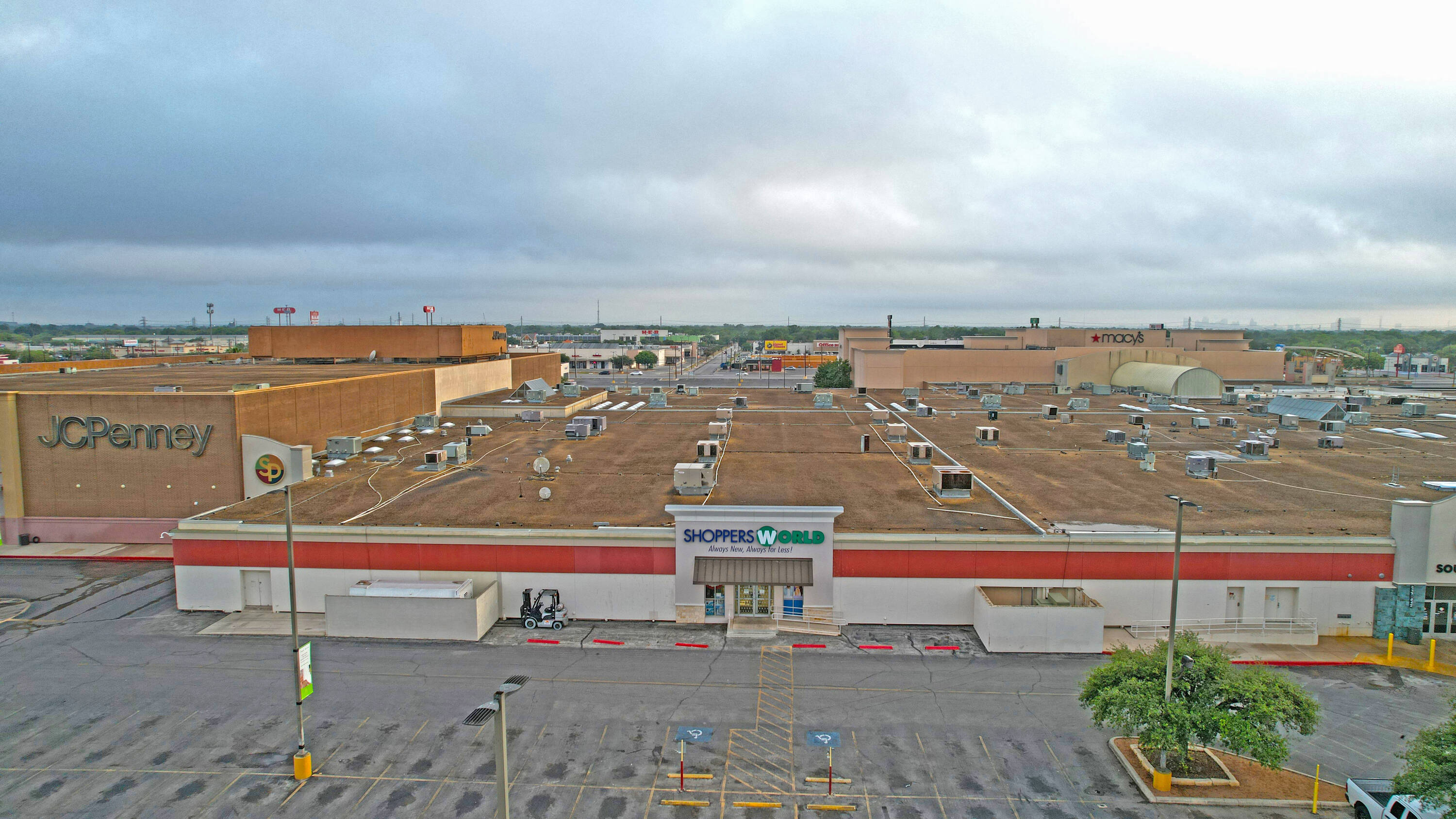 Five Below Southwest Military Drive San Antonio Tx 2310 SW Military Dr, San Antonio, TX 78224 | Crexi.com