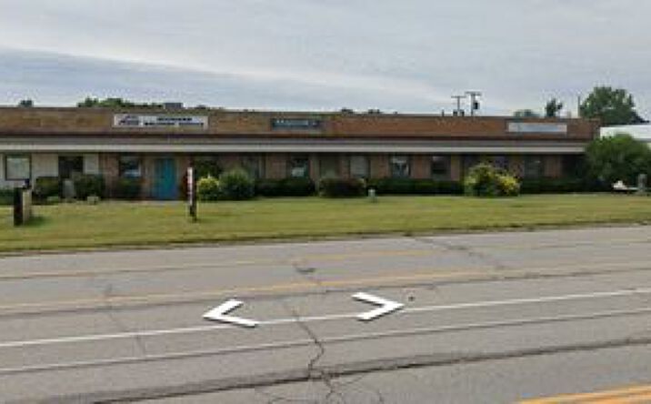 Pictures of Retail property located at 2332 S 11th St, Niles, MI 49120 for lease - image #1
