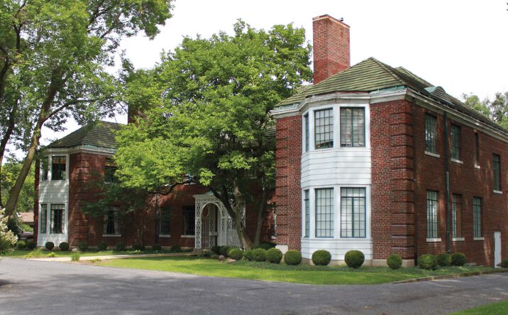 Pictures of Office, Restaurant property located at 2619 W Heading Ave, West Peoria, IL 61604 for lease - image #1