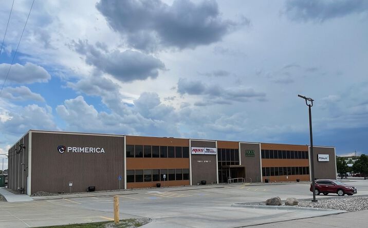Pictures of Office, Industrial property located at 11811 I St, Omaha, NE 68137 for sales - image #1