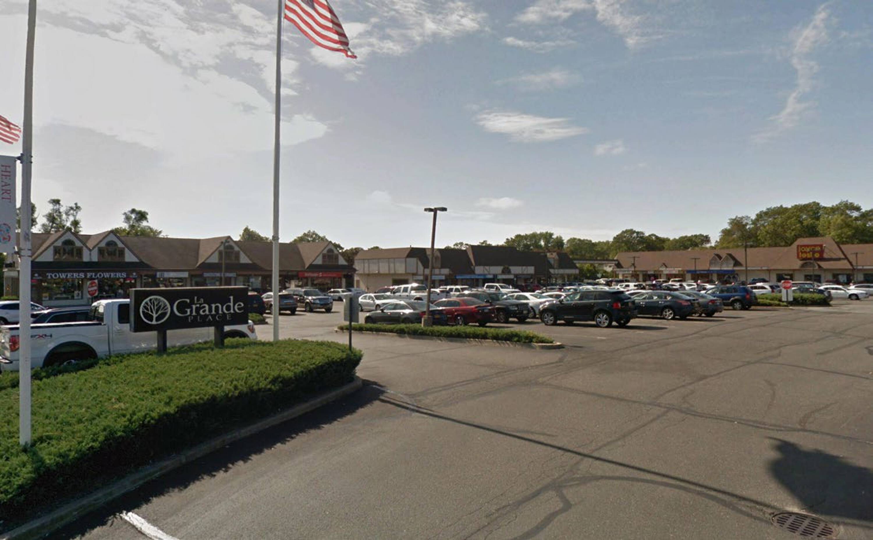 1350 Deer Park Ave, North Babylon, NY 11703