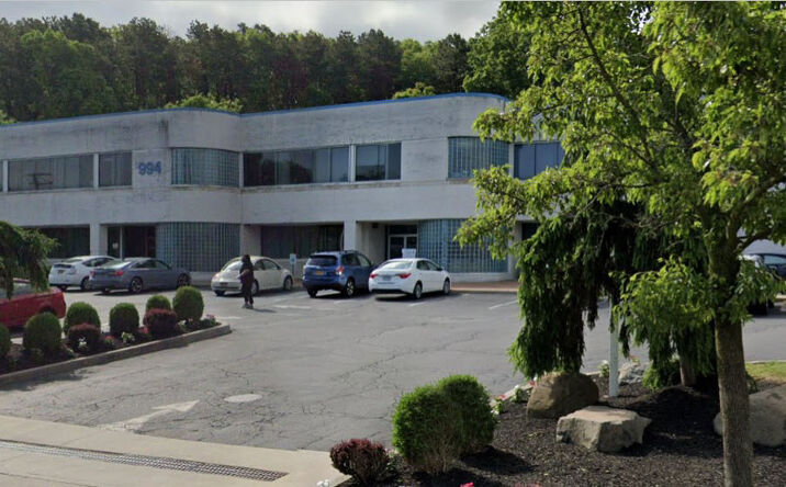 Pictures of Office property located at 994 W Jericho Turnpike, Smithtown, NY 11787 for lease - image #1