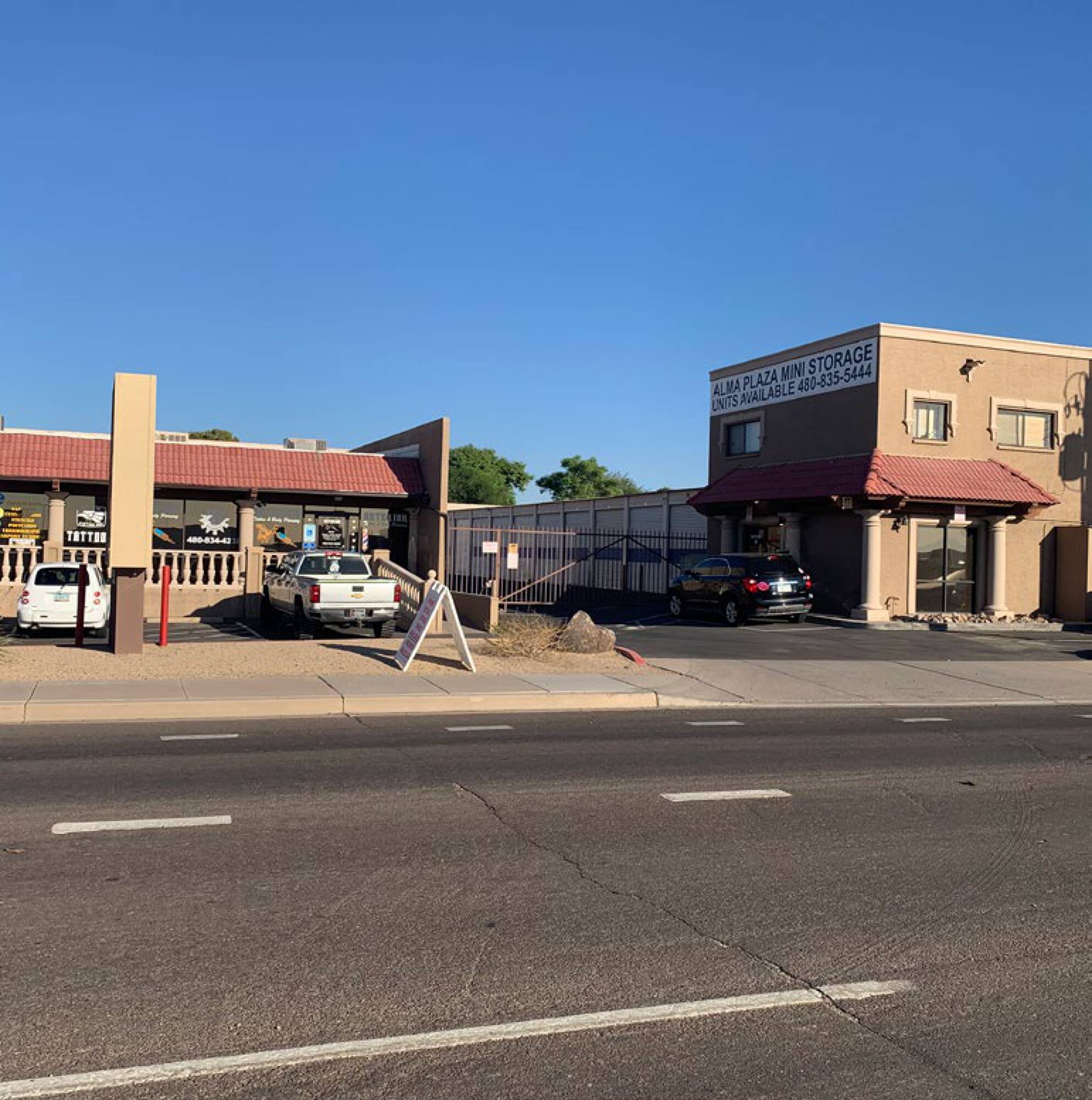 1533 N Alma School Rd, Mesa, AZ 85201