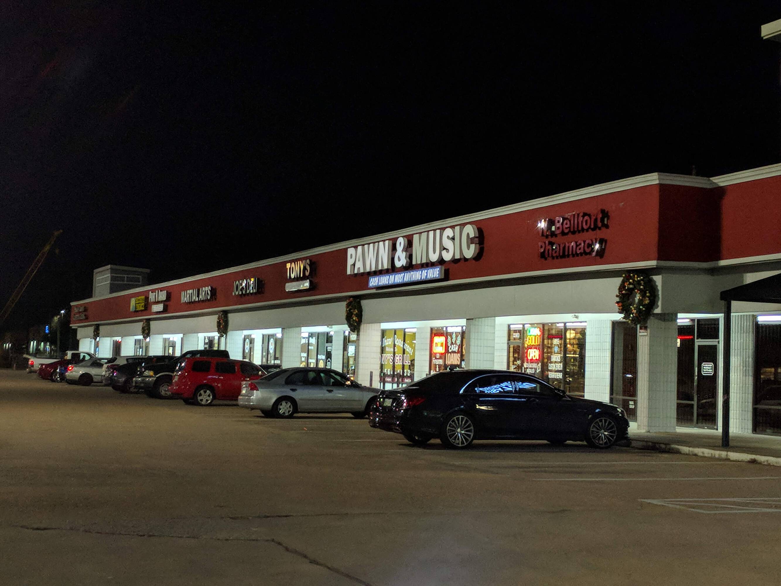 12240 Murphy Rd, Stafford, TX 77477