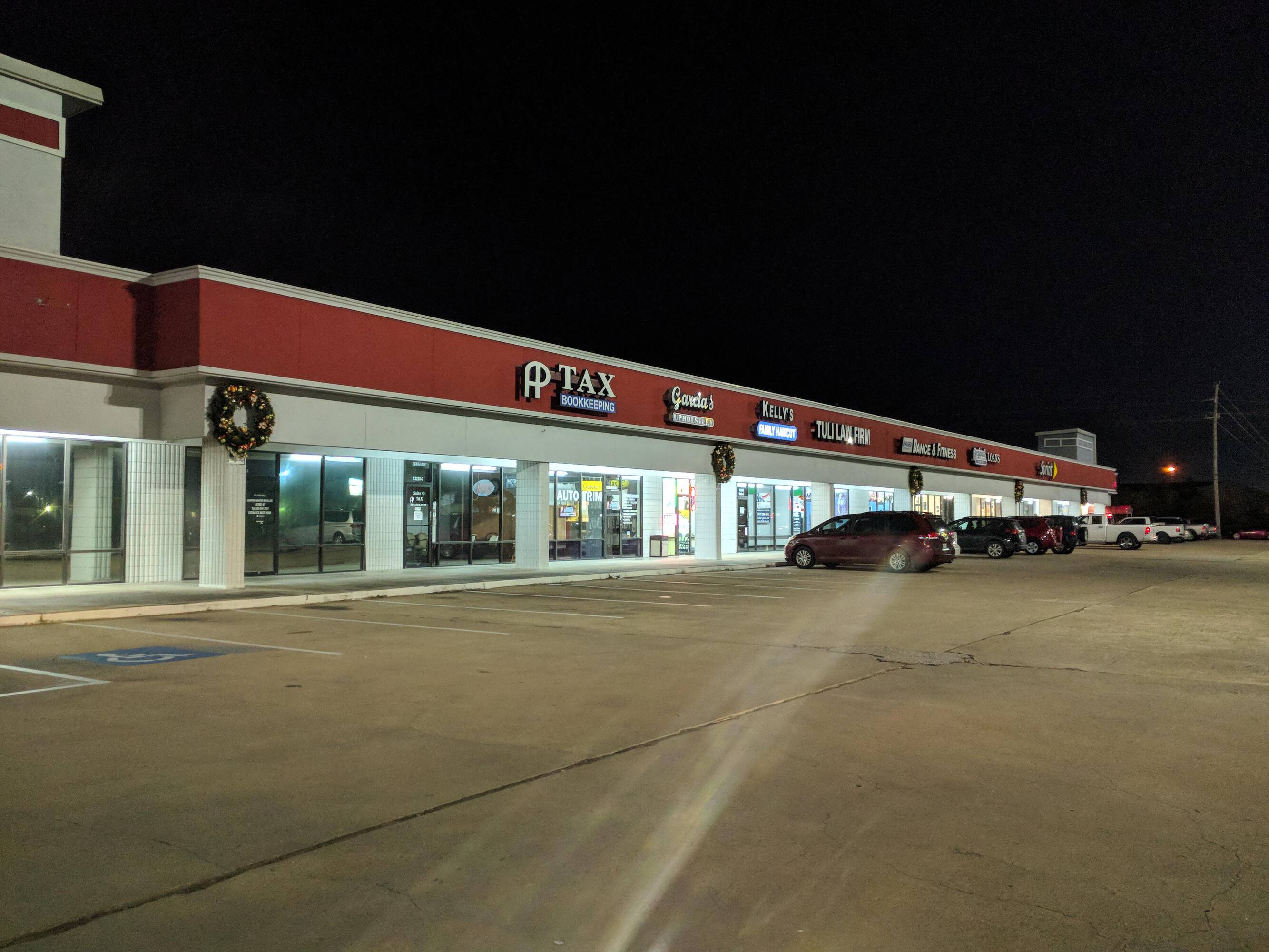 12240 Murphy Rd, Stafford, TX 77477