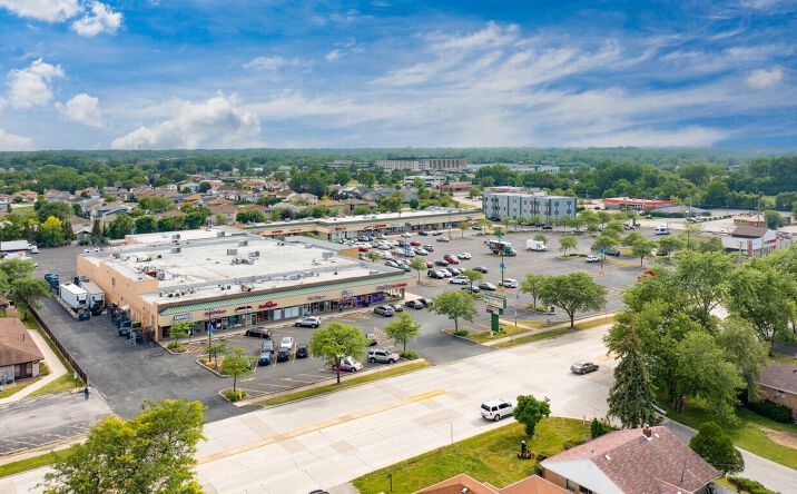 Pictures of Retail property located at 17503 Kedzie Ave, Hazel Crest, IL 60429 for lease - image #1