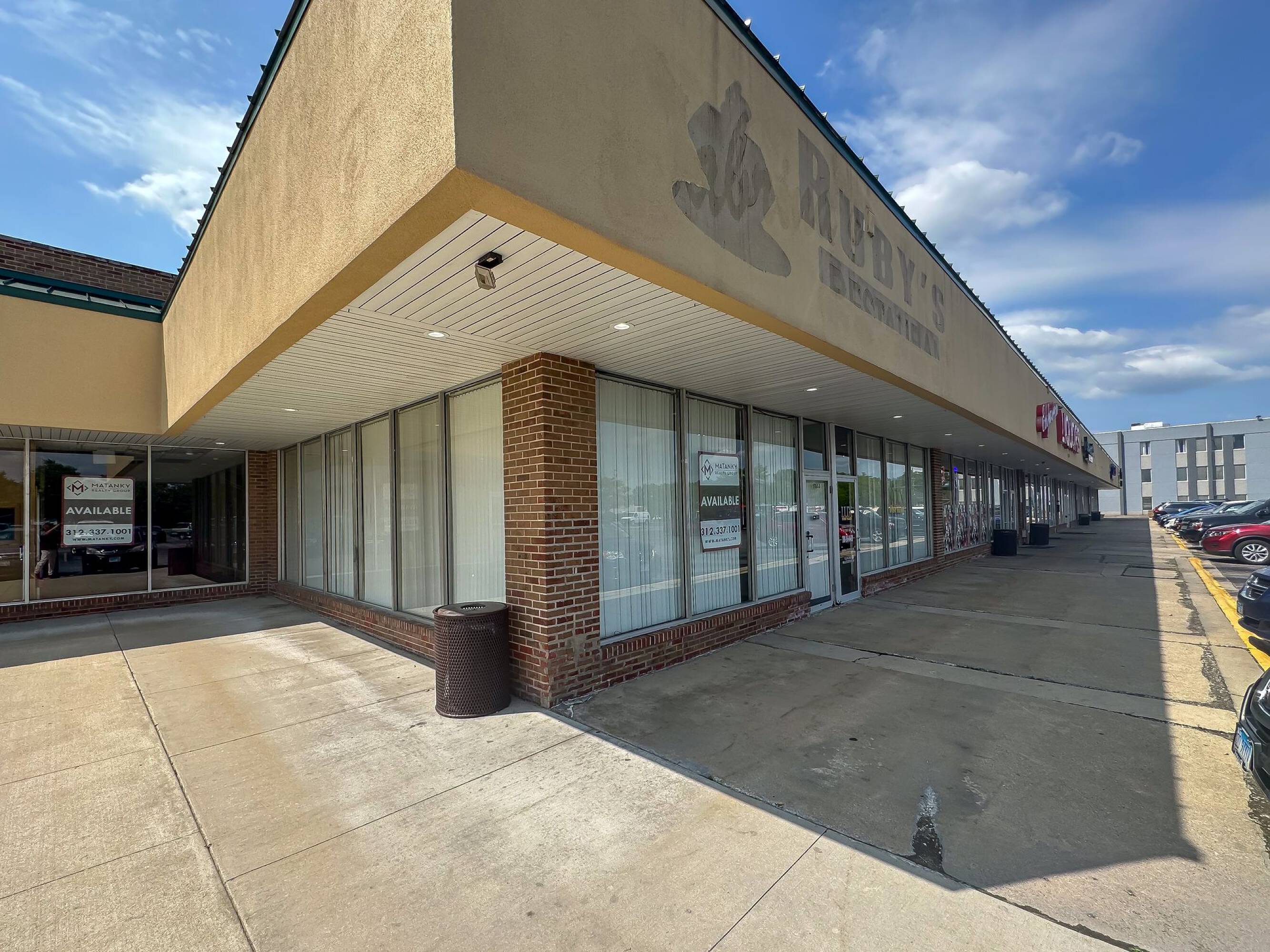 17503 S Kedzie Ave, Hazel Crest, IL 60429