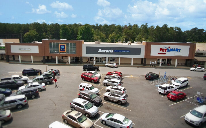 Pictures of Retail property located at 201 Applewood Center Pl, Seneca, SC 29678 for lease - image #1