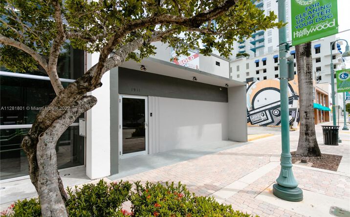 Pictures of Office property located at 1911 Harrison St # 5, Hollywood, FL 33020 for lease - image #1