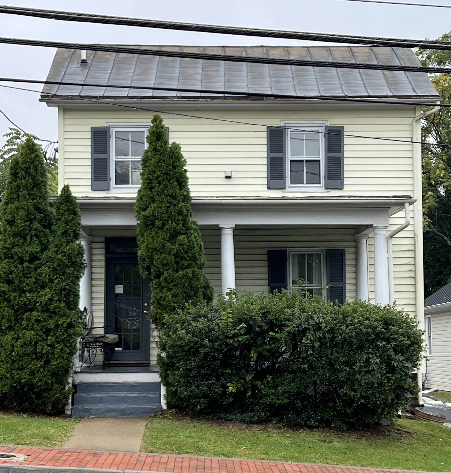 217 Loudoun St SE, Leesburg, VA 20175