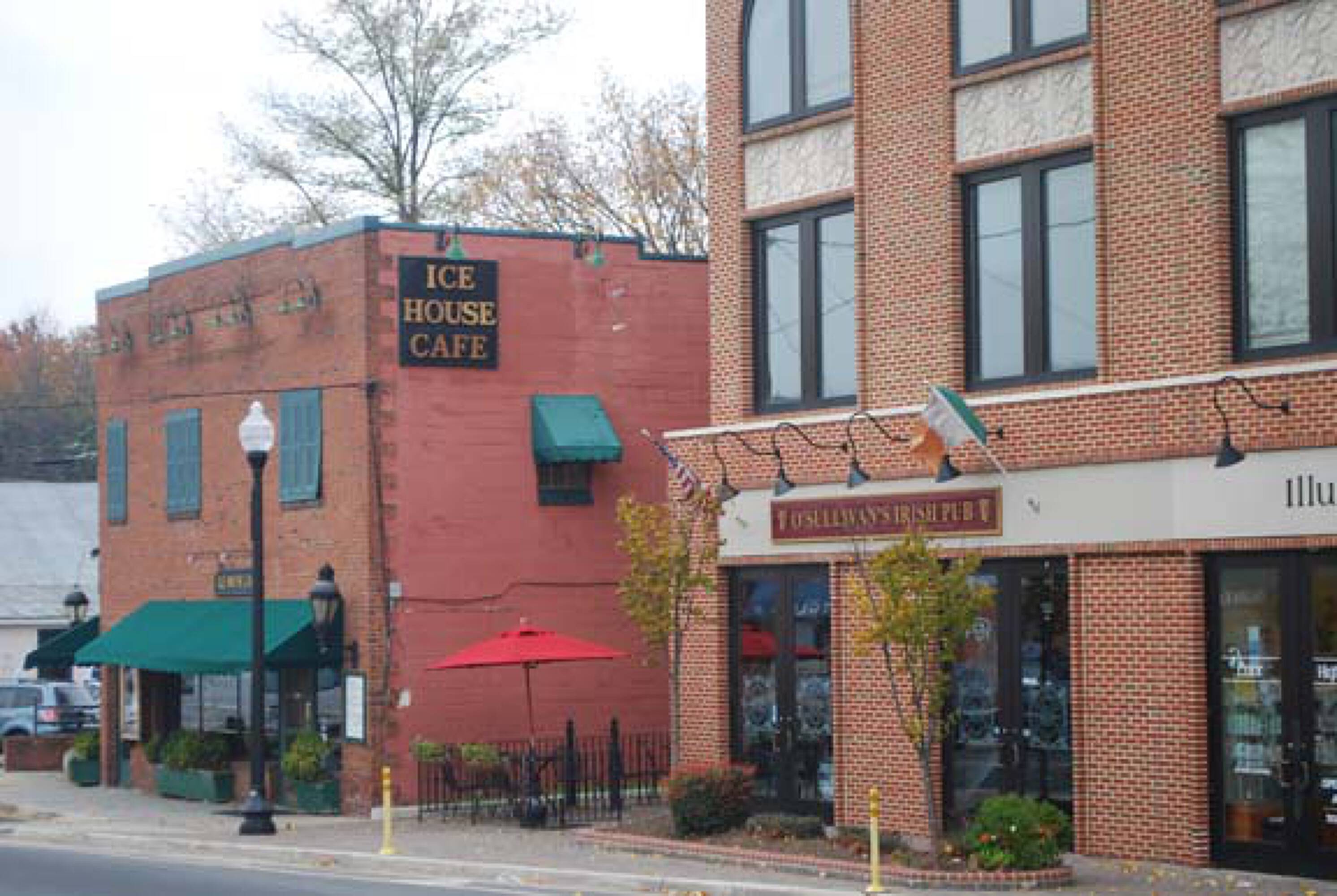 754 Elden St, Herndon, VA 20170