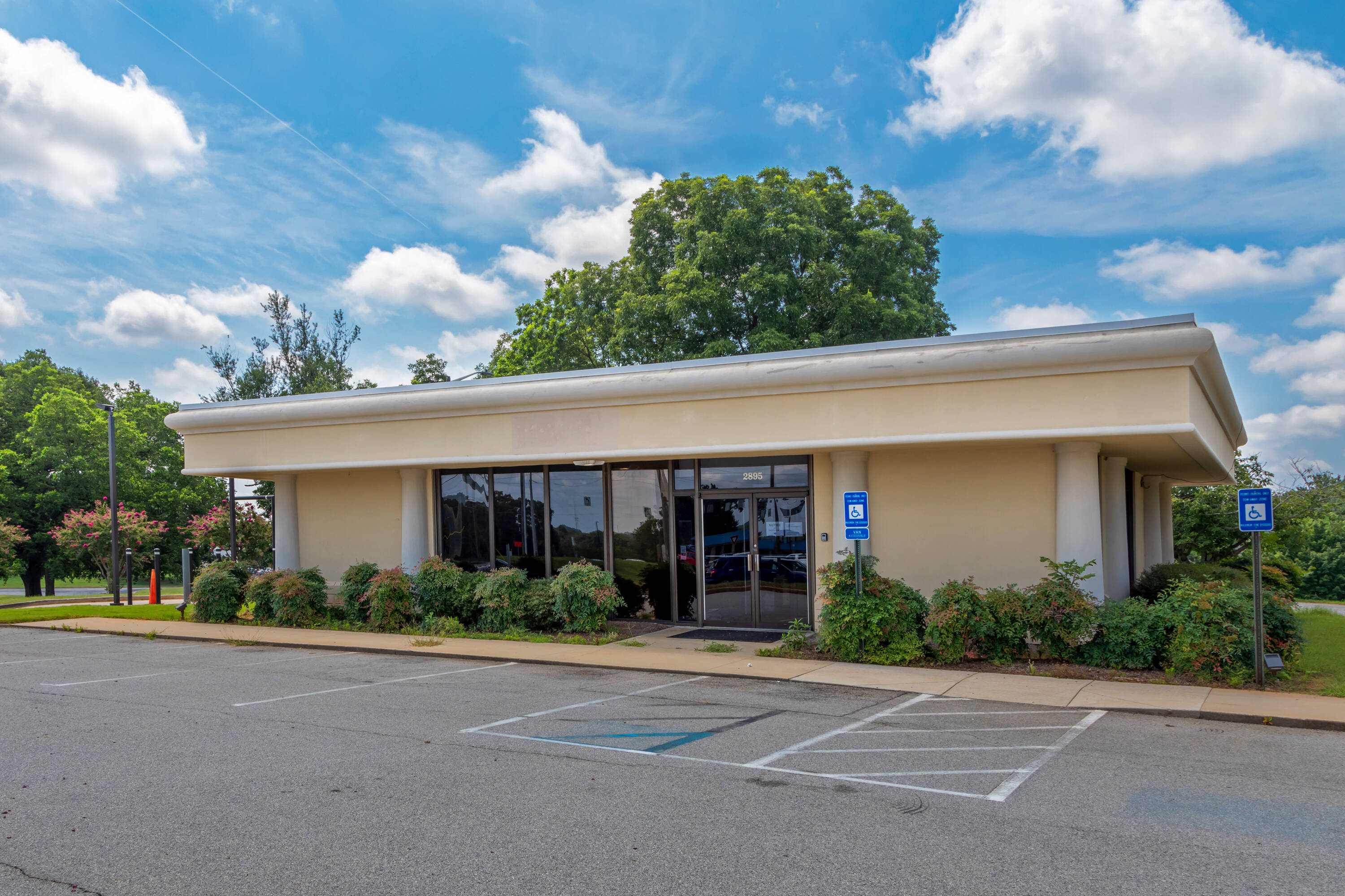 2895 Browns Bridge Rd, Gainesville, GA 30504