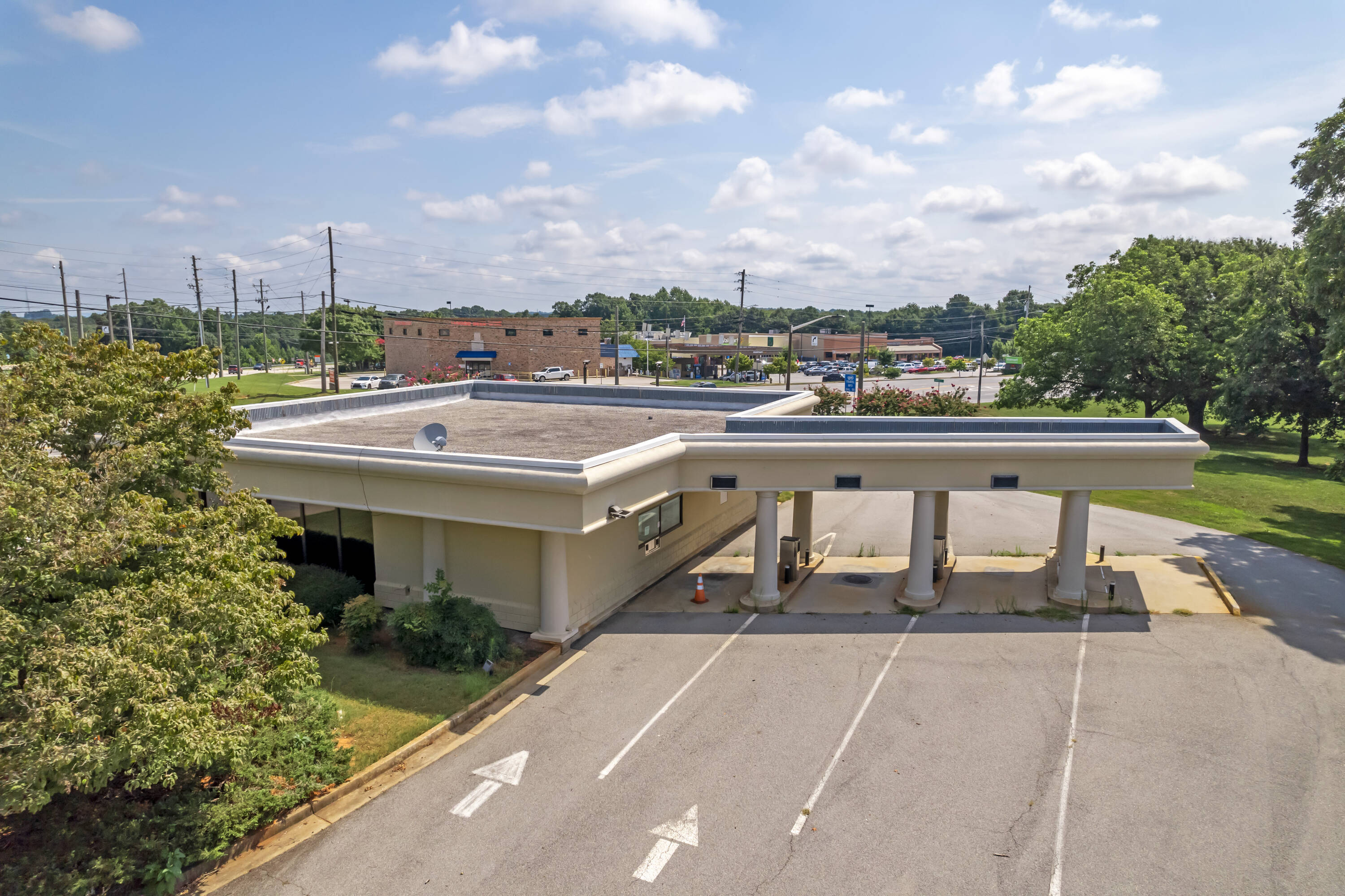 2895 Browns Bridge Rd, Gainesville, GA 30504