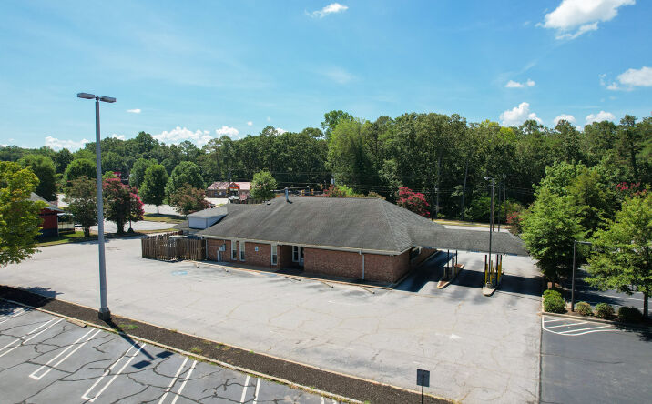 Pictures of Retail, Office, Restaurant property located at 1051 Tiger Blvd, Clemson, SC 29631 for lease - image #1