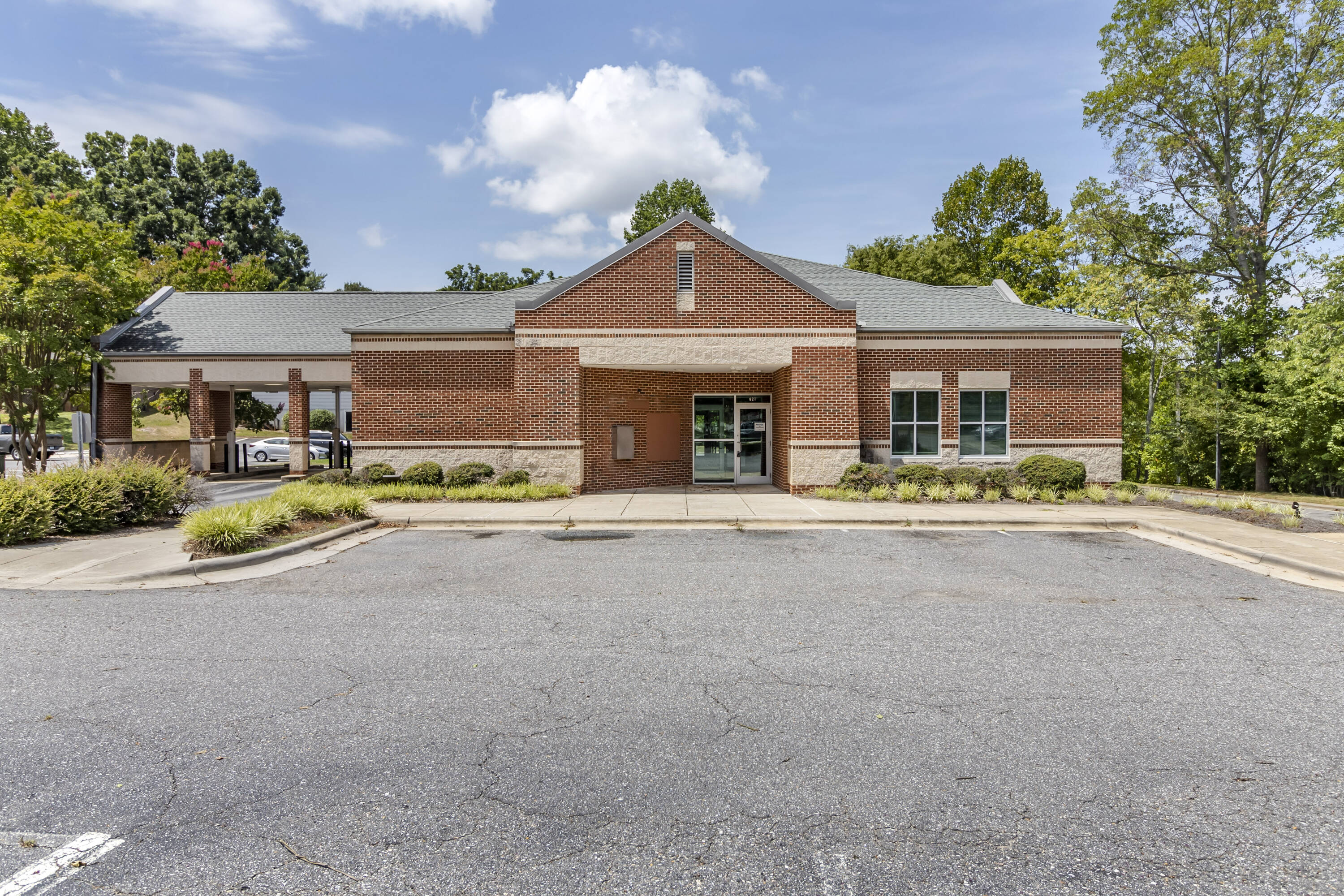 621 Sullivan Rd, Statesville, NC 28677