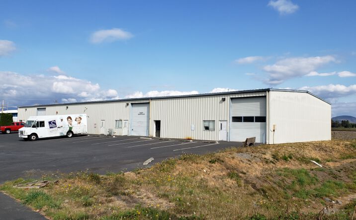 Pictures of Industrial property located at 1560 Port Dr, Burlington, WA 98233 for sales - image #1