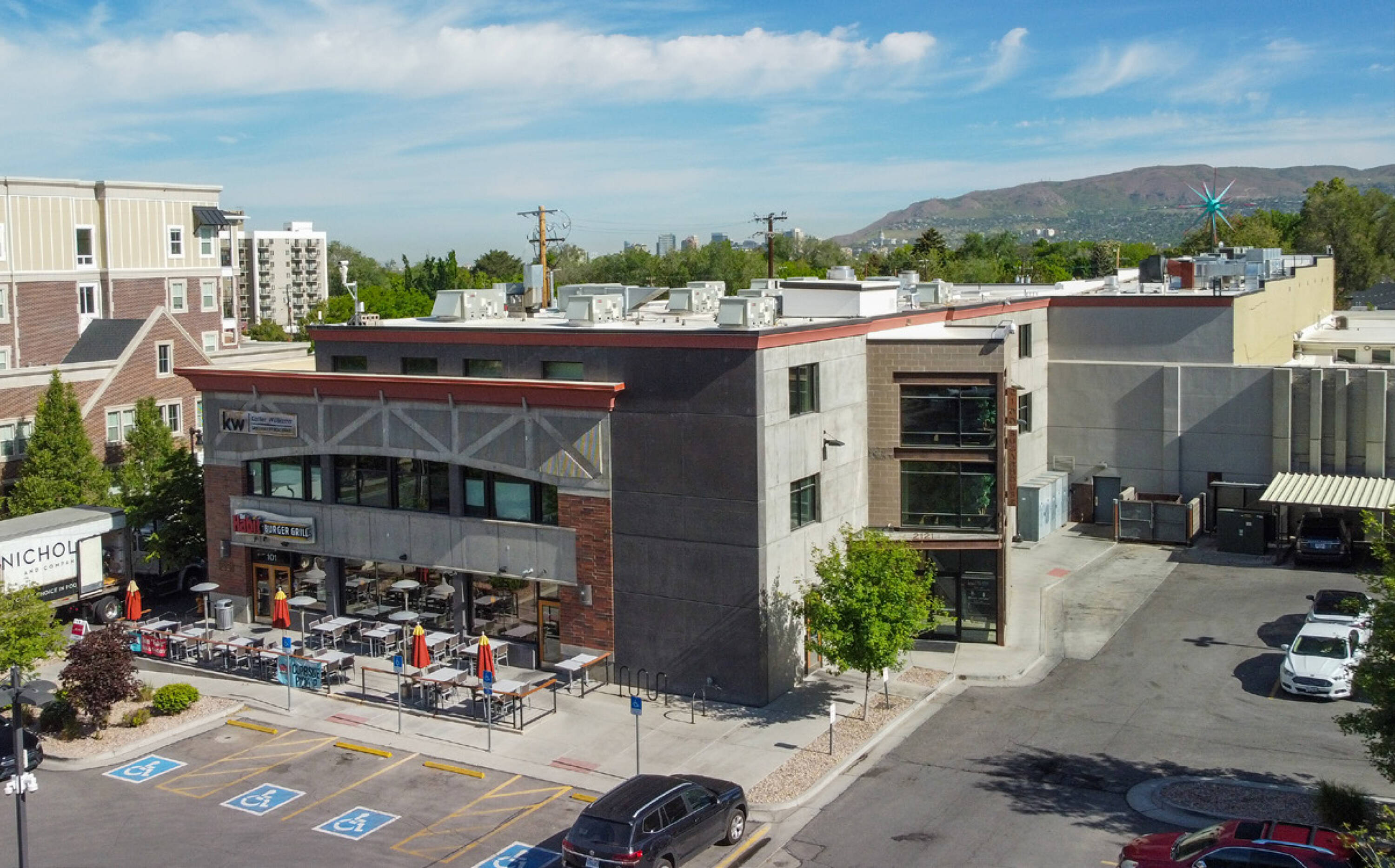 2121 S McClelland St, Salt Lake City, UT 84106