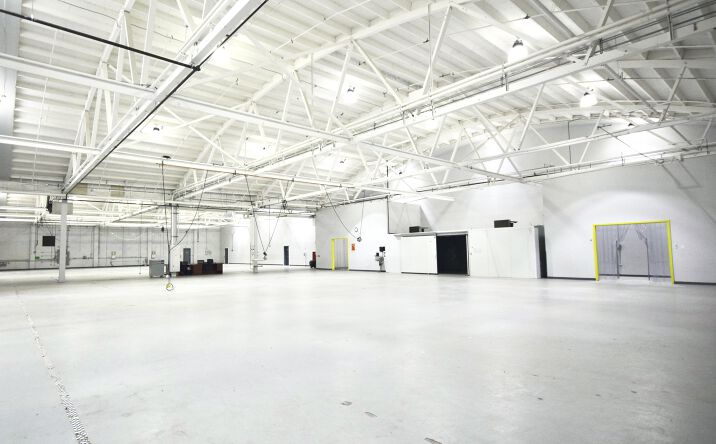 Pictures of Industrial property located at 2200 SE Mailwell Dr, Milwaukie, OR 97222 for lease - image #1