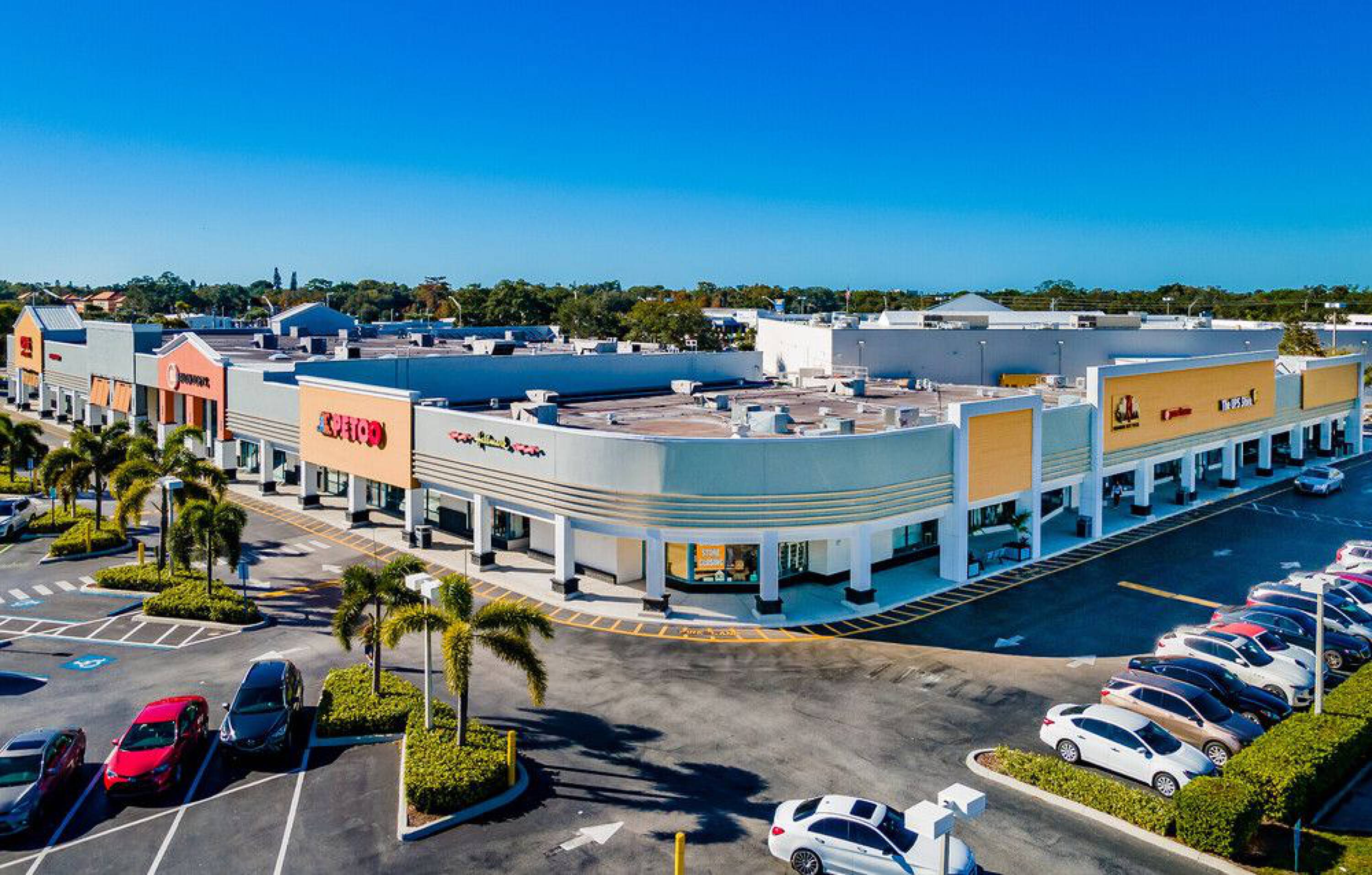 3800 S Tamiami Trail, Sarasota, FL 34239 | Crexi.com