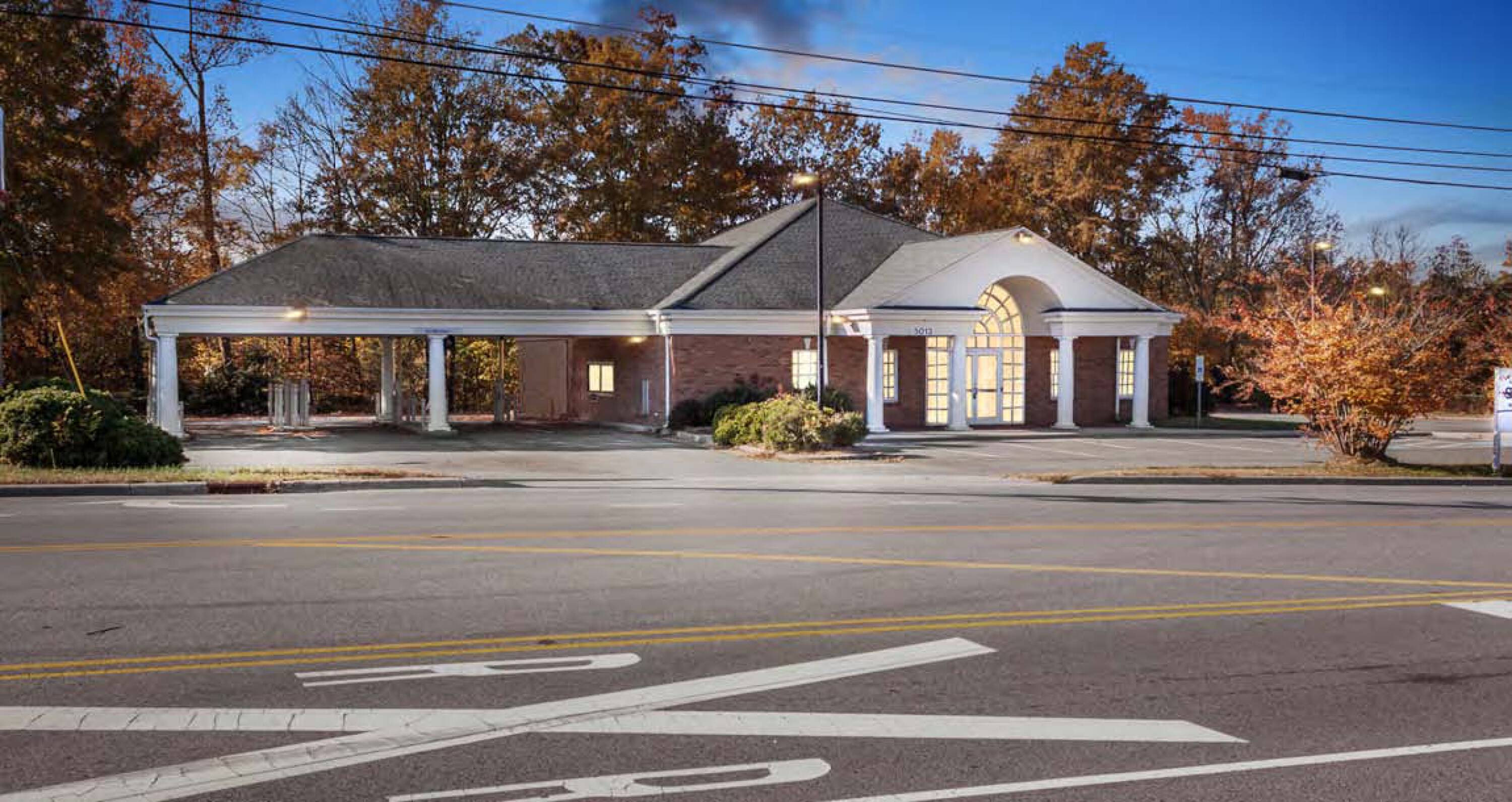 5013 Mackay Rd, Greensboro, NC 27407