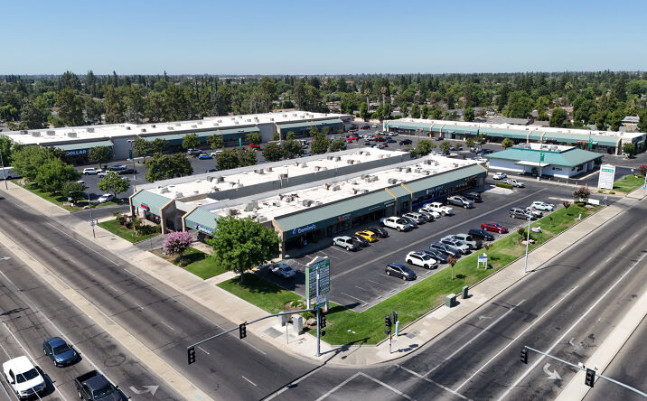 Pictures of Retail, Industrial property located at 3065 W Bullard Ave, Fresno, CA 93711 for lease - image #1