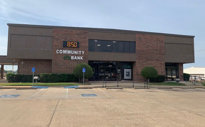 Pictures of Office property located at 2440 S High St, Longview, TX 75602 for lease - image #1