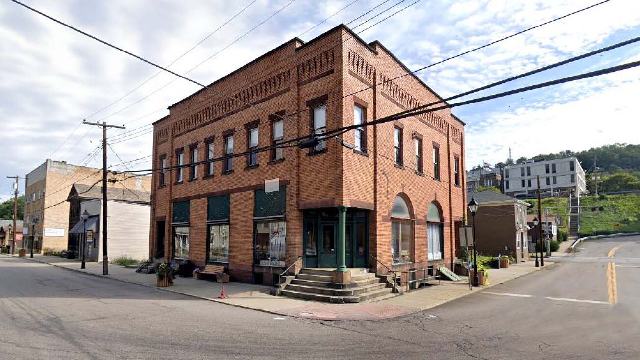 100 N Chester St, New Cumberland, WV 26047 Retail Space for Lease 100 N Chester Street